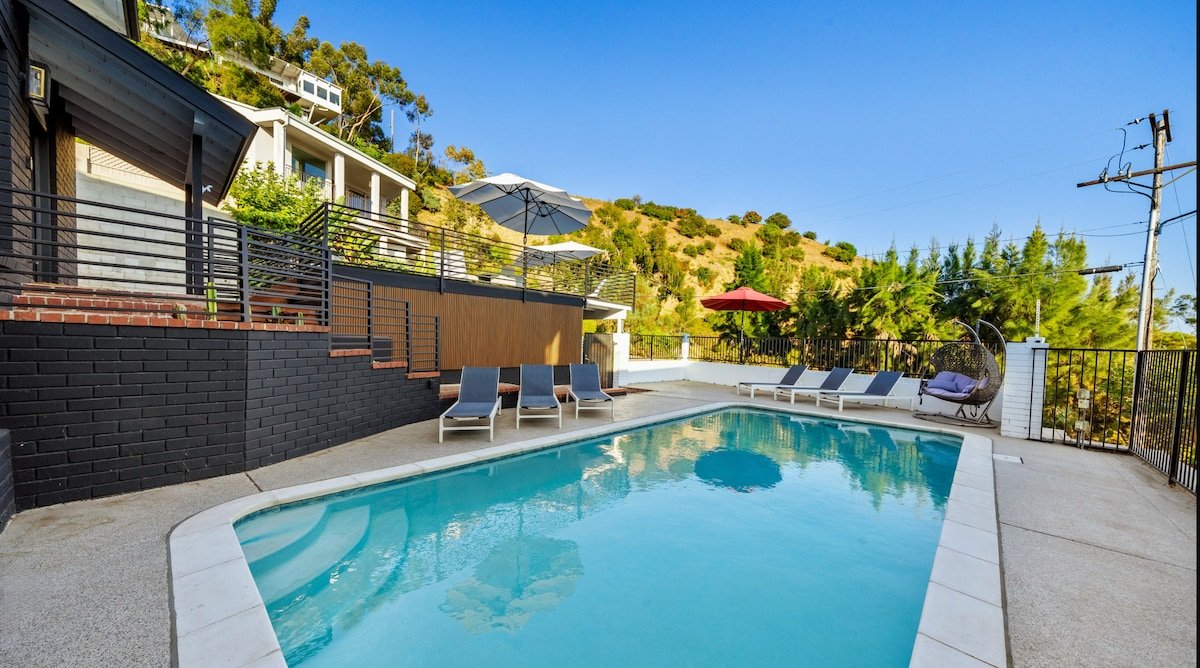 Hollywood Hills Modern Oasis 4BR Pool Skyline View gallery image 2