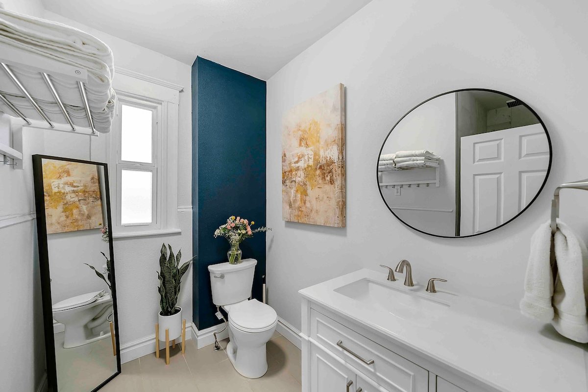 3Bed Home in RINO | Infrared Sauna | 94 Walk Score gallery image 5