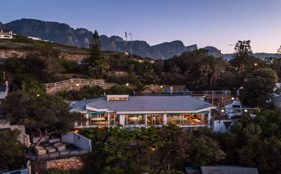 Photo 4 of Clifton Ocean Villa accommodation in Clifton, Cape Town with 5 bedrooms and 4 bathrooms