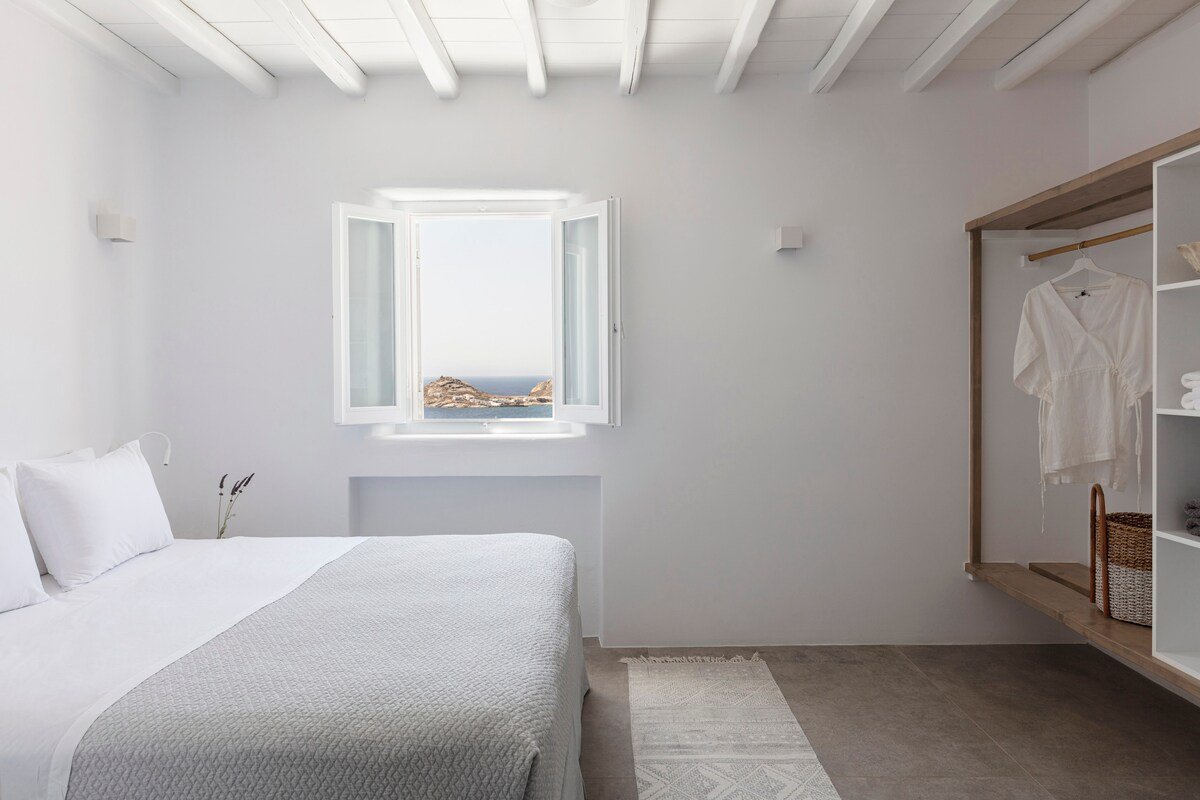 Lydia 2′ walk to the beach by Red Windmill Villas gallery image 2