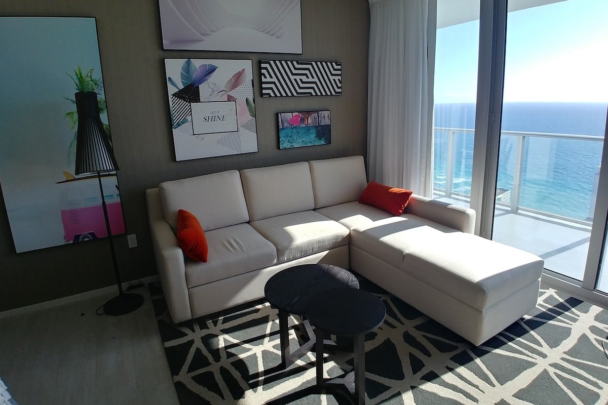 HYDE BEACH 38th floor. Ocean front.Wonderful views gallery image 4