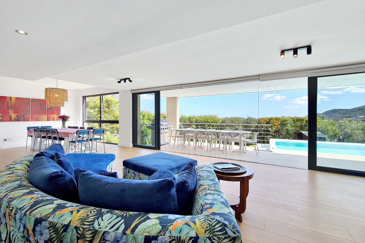 Ocean View Villa-Infinity Pool, Close to the Beach gallery image 4