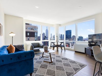 Big City Views 2 bedroom in Manhattan