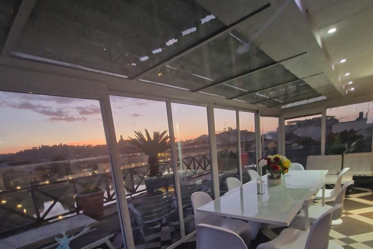 AT THE TOP- PENTHOUSE view’s on all FLORENCE gallery image 5