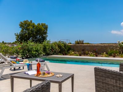 Villa Lantana with Private Swimming Pool – Salinus