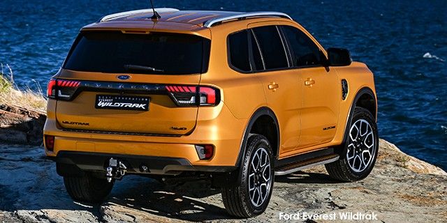 FORD EVEREST 3.0D V6 PLATINUM B6 AWD A/T - 43 