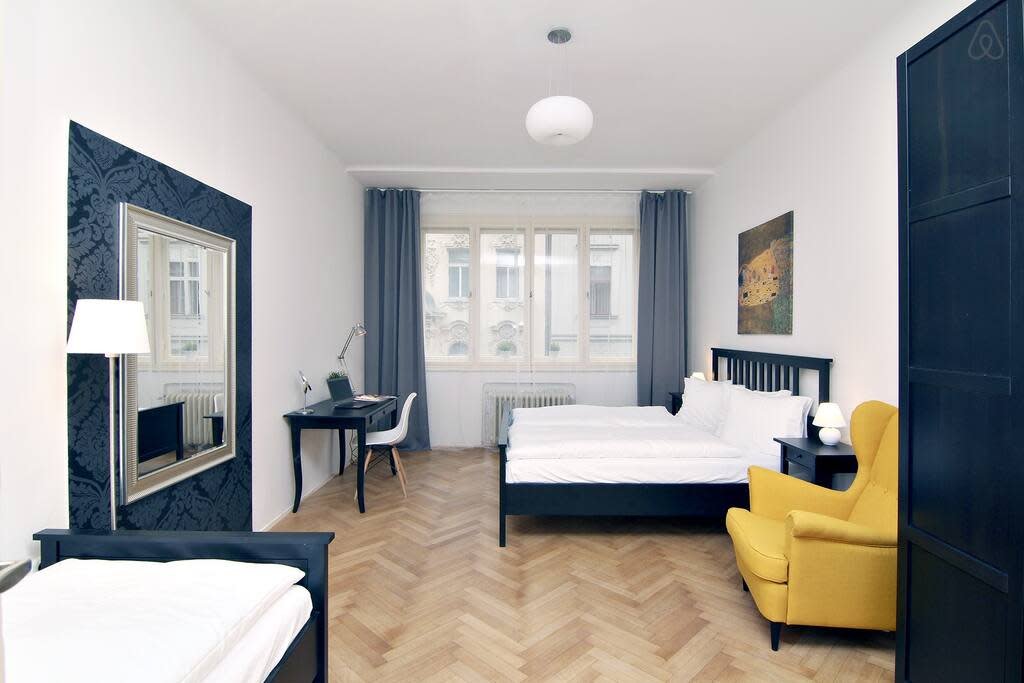 Mila – 4 Br 2 Ba 4 min walk from Wenceslas Square gallery image 4