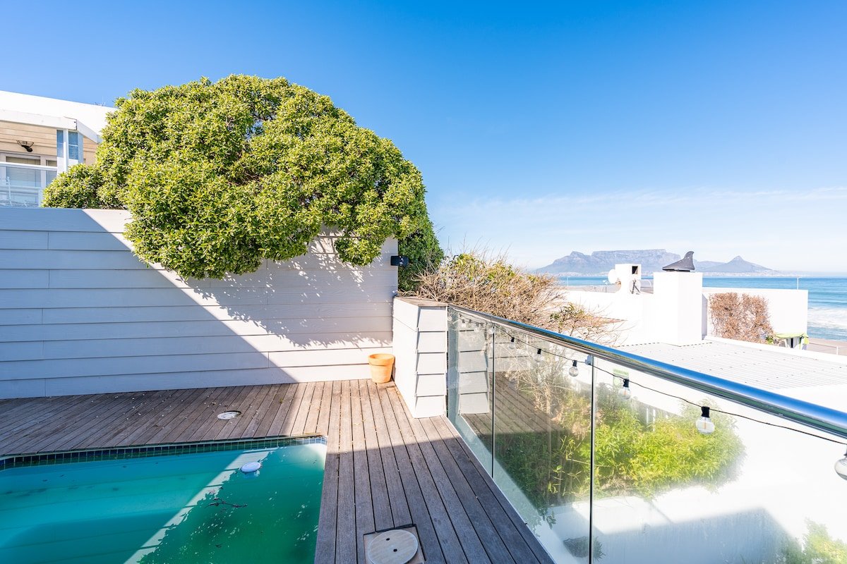 Family home – private pool, sea & mountain views gallery image 5