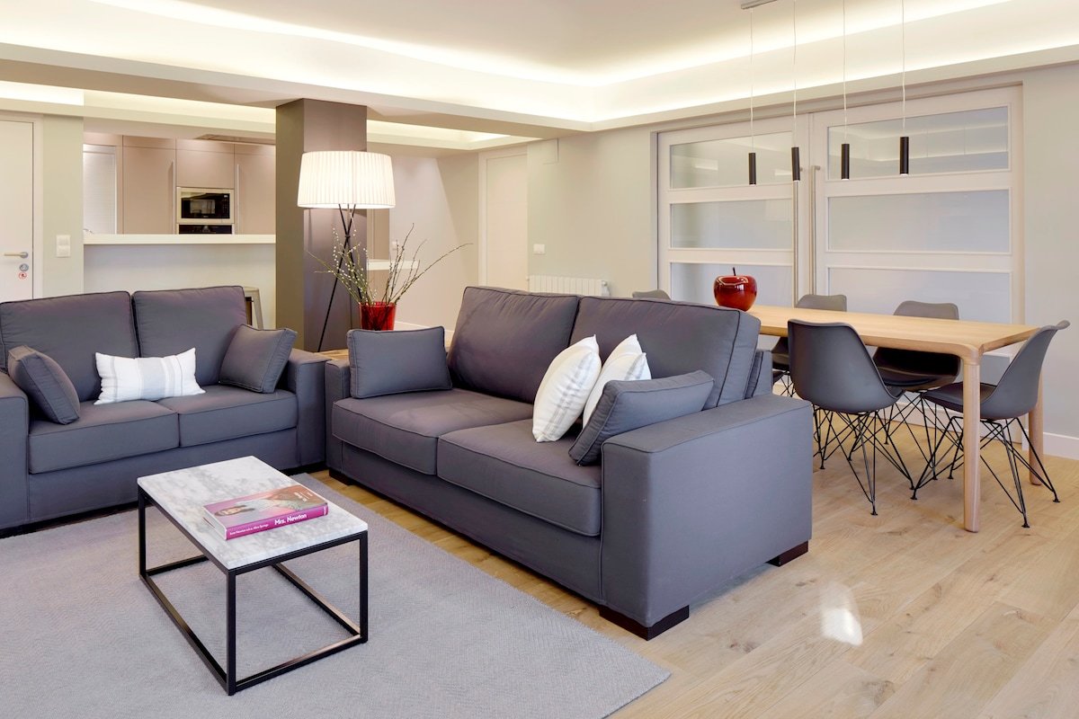 Bella Easo 3 by FeelFree Rentals gallery image 5