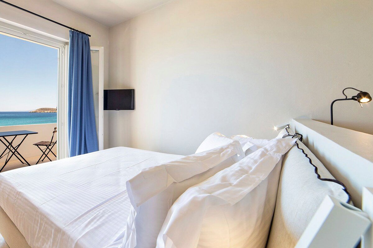 “Marina Two” by Aqualiving Villas gallery image 3