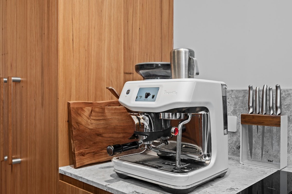 Inner city home in Abbotsford gallery image 4