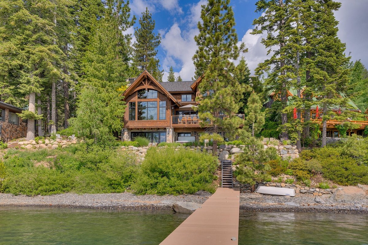 Carnelian Haus – Lakefront – TLUXP