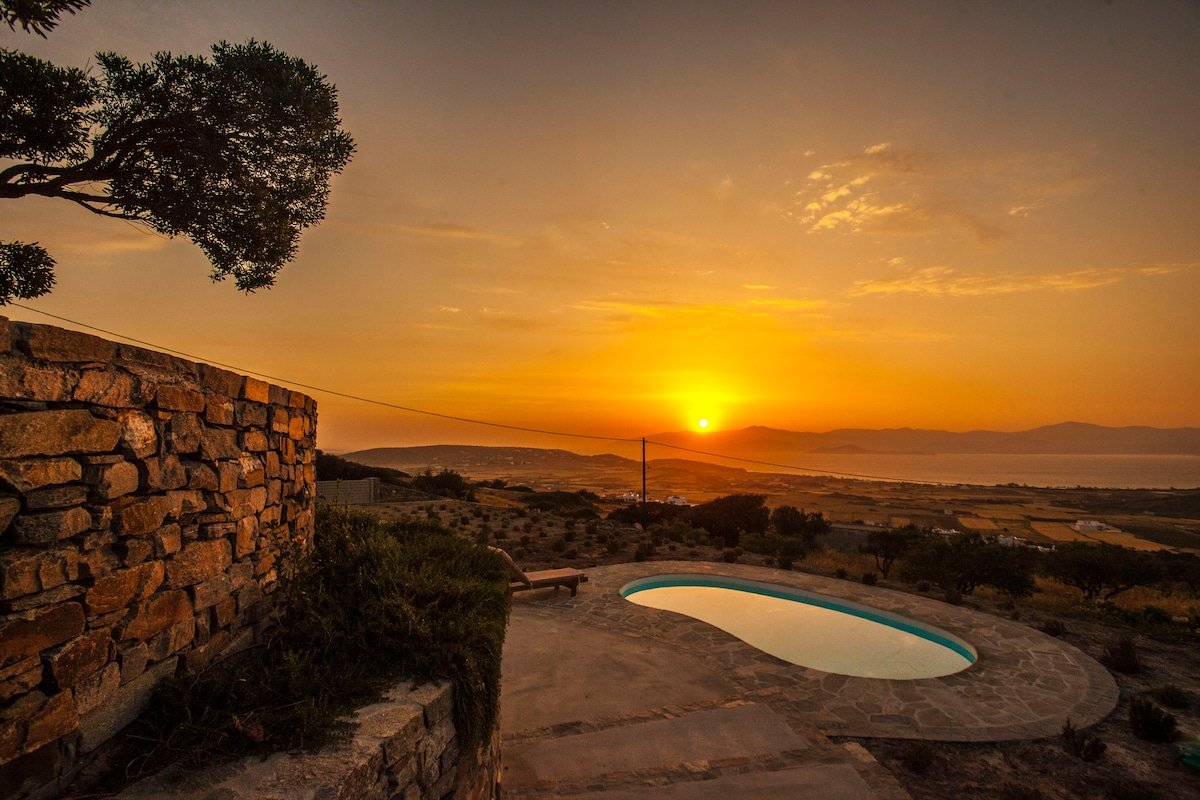 Villa Uriah- Dreamy luxury villa in the mountains gallery image 3