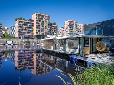 Houseboat Holešovice