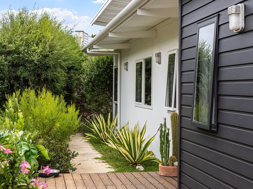 Spacious home, stroll to Yallingup Beach. gallery image 5