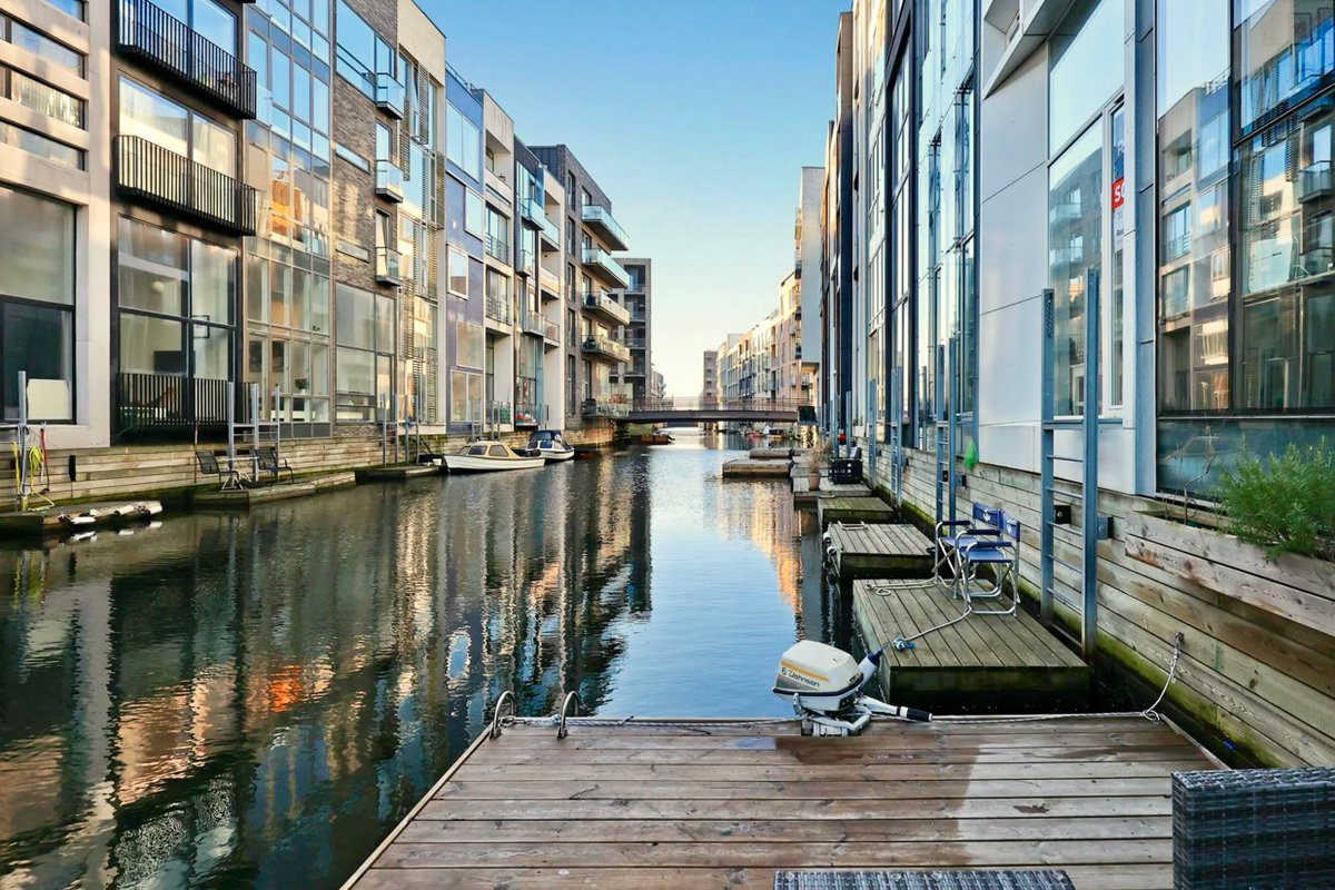 Luxury Canalhouse with Floating Terrace & Parking