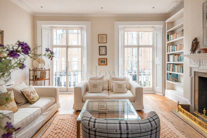 Home in the heart of Knightsbridge – 3bed / 2bath gallery image 3