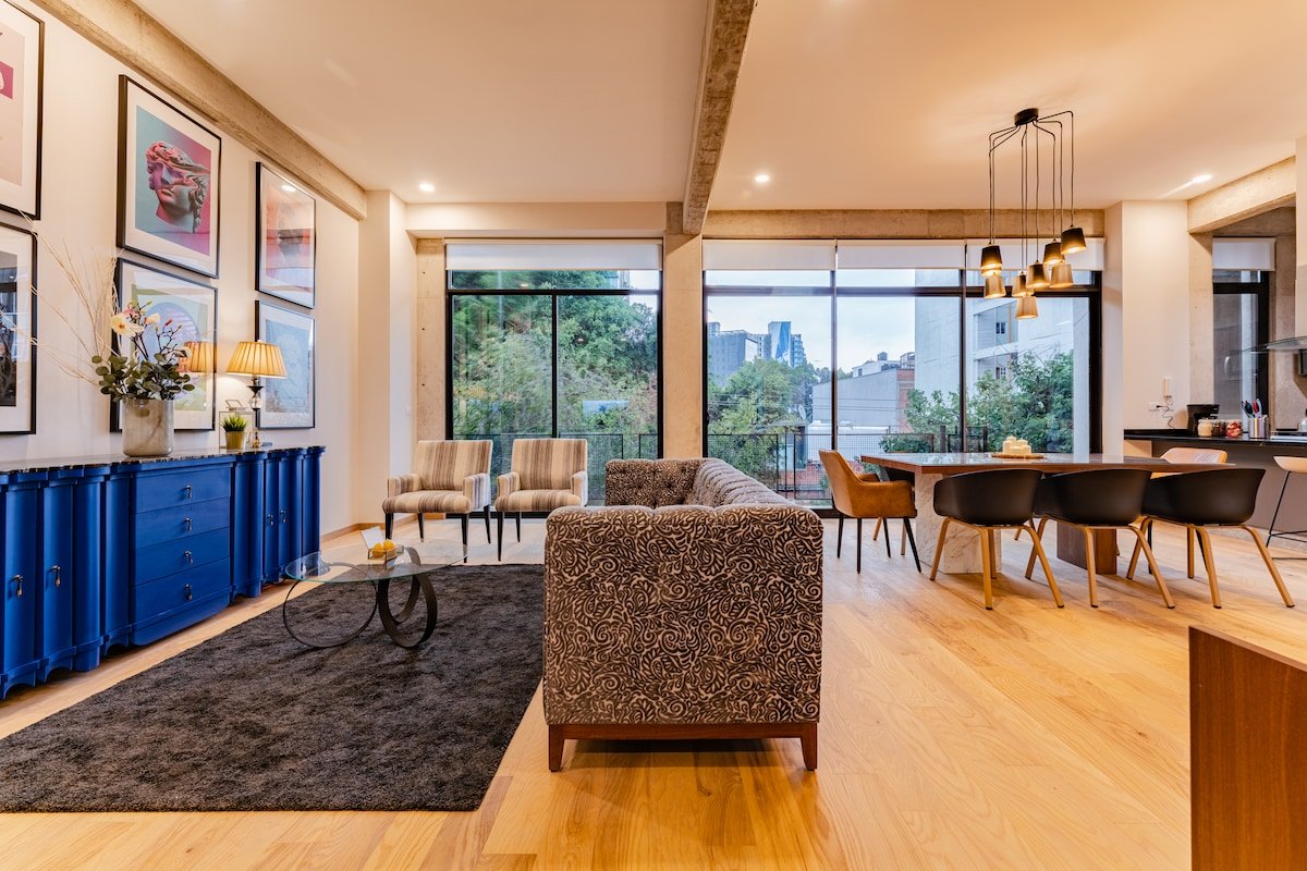 Spacious Roma Norte Loft with Art & City Views gallery image 2