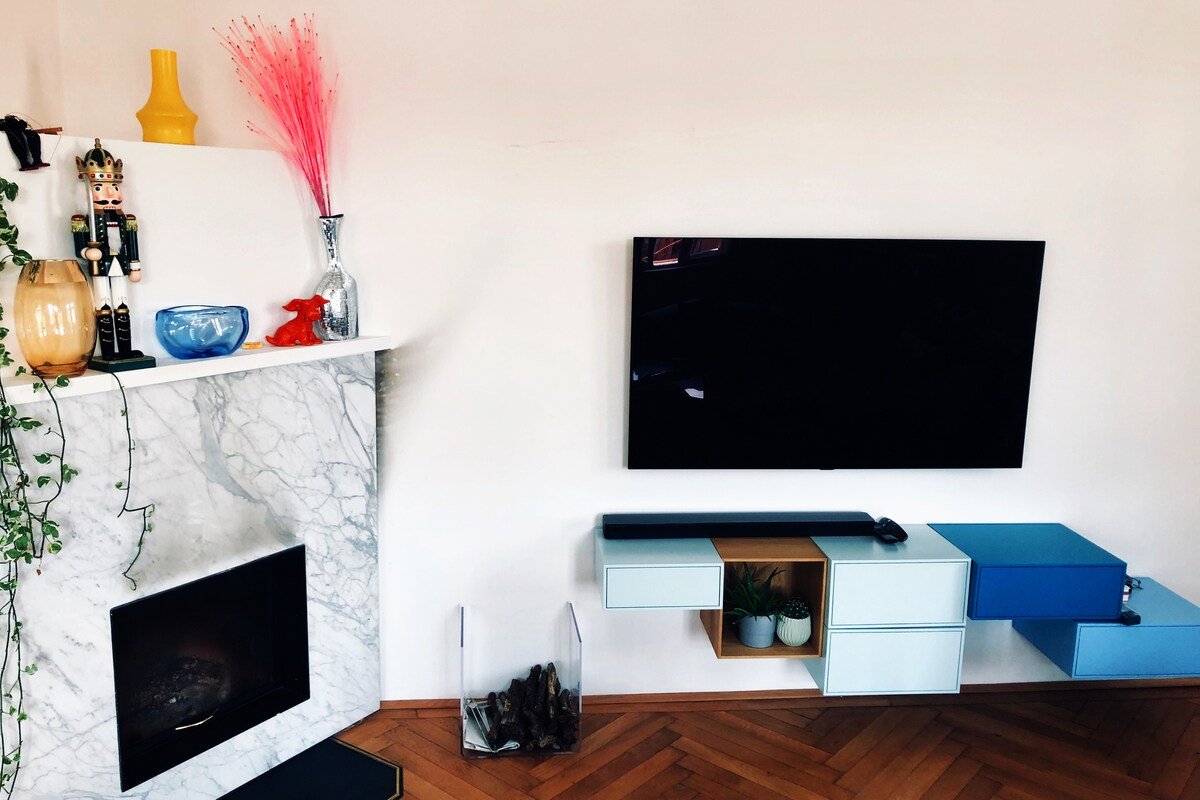 Grand residence with terrace near Opera gallery image 5