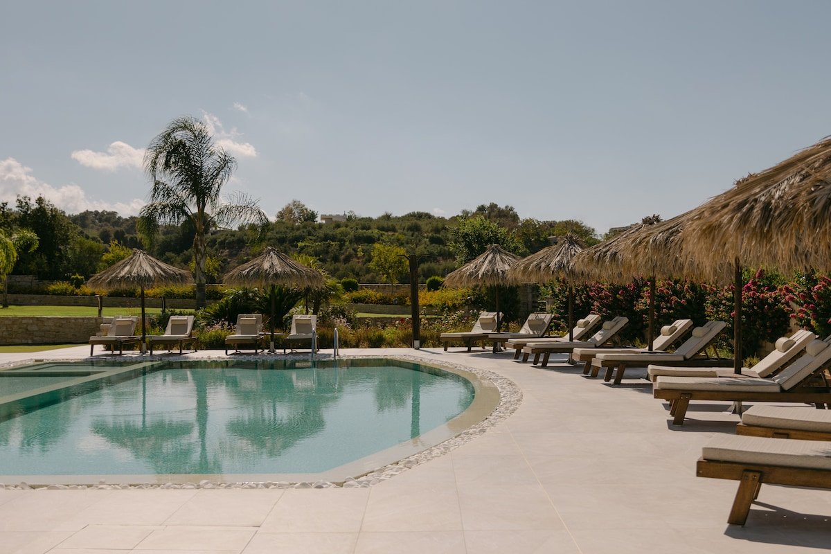 Ino Villa, Unique Group Gatherings gallery image 4