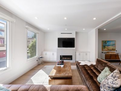 Renovated 2bd2ba 1900sqft in Pacific Heights
