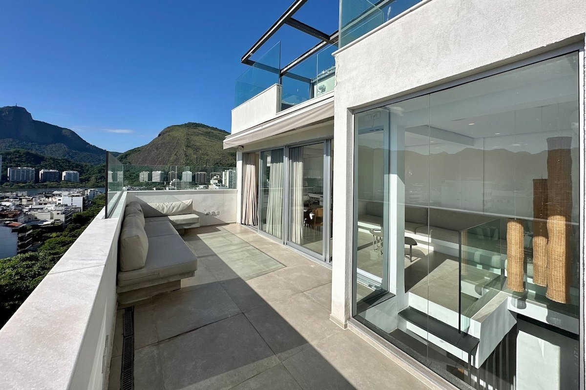 Triplex Penthouse for Rent in Ipanema gallery image 4