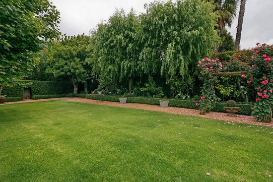 Rathfelder Charm Photo 8