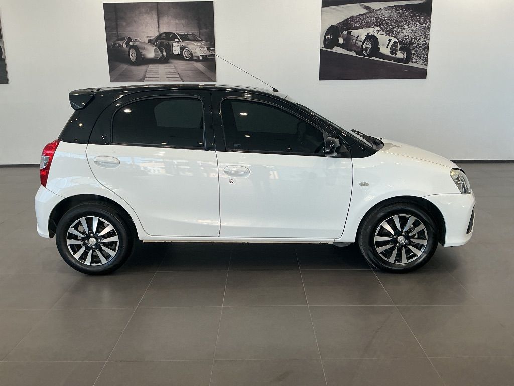 Used car gallery