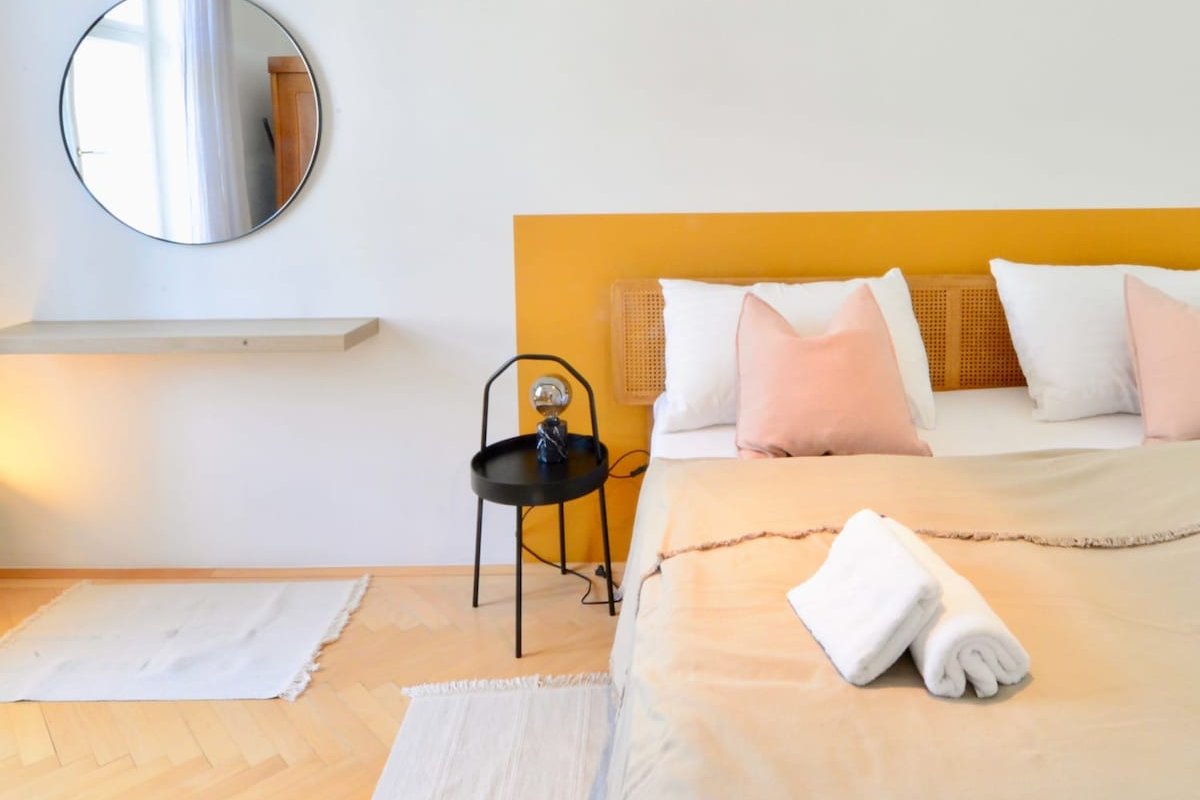 Beautiful Flat Next to Karlskirche gallery image 4