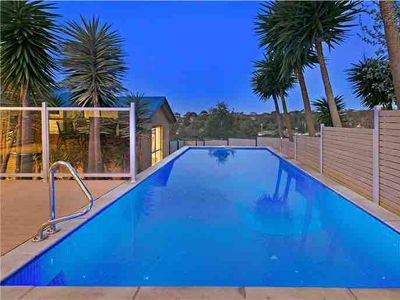 Mt Martha Delight: 6 bed, putting green, pool spa