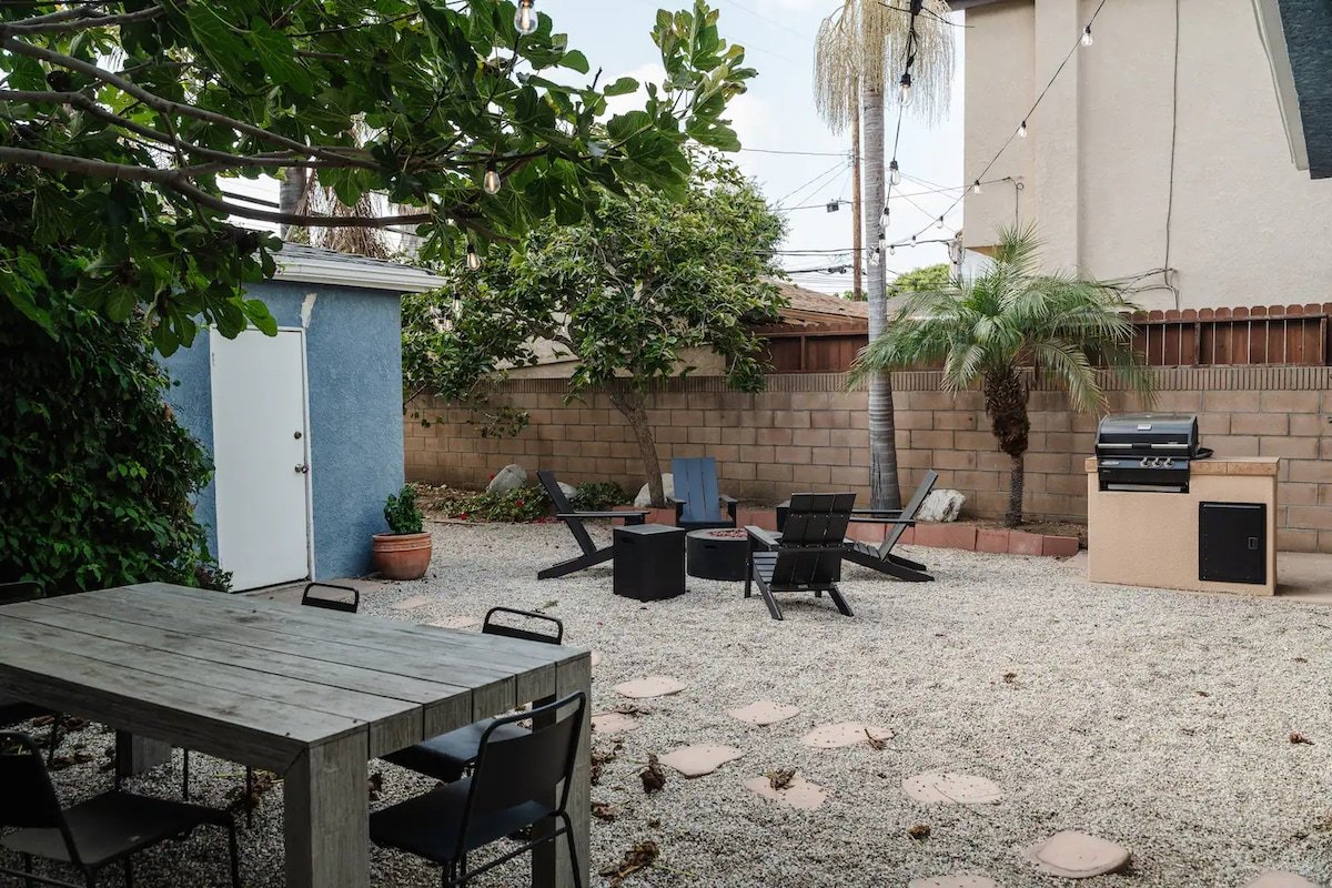 Elegant Coastal Sanctuary gallery image 3