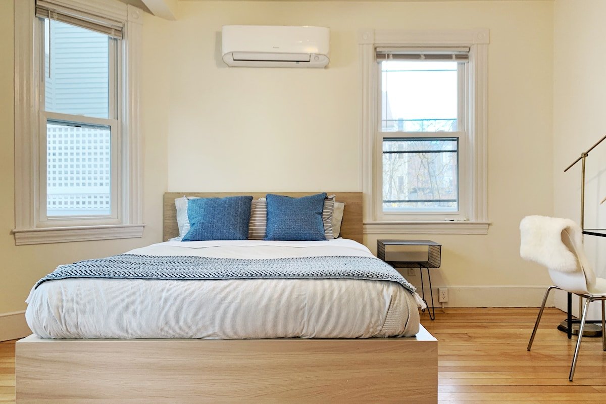 Best Location At Harvard University! Free Parking! gallery image 4