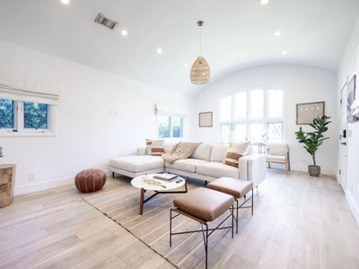 Luxury home in the heart of LA!