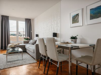 ROY 2 bdr with Prague Castle View, Parking & A/C