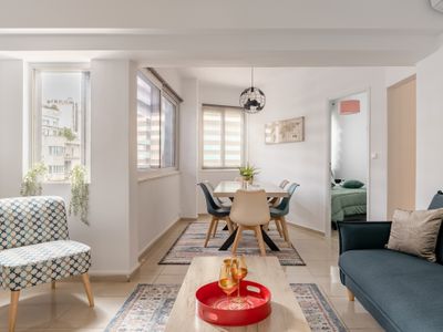 Brand New Bright modern 6bdr apt-1min to Acropolis