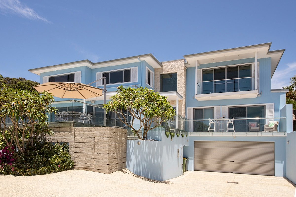 Eagle Bay’s Luxury Ella Estate gallery image 4