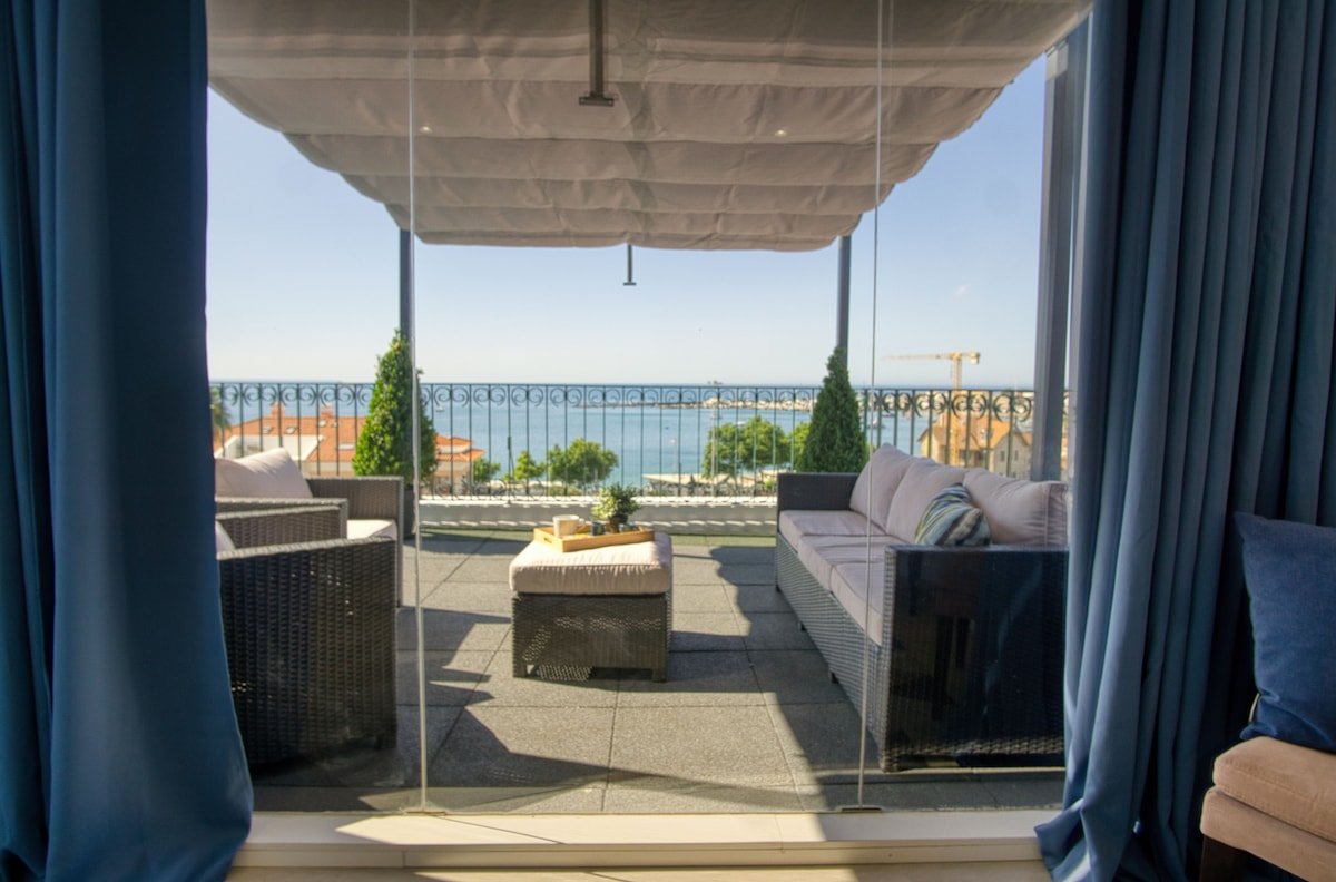 Cascais Seafront Oasis, Rooftop Bliss & Spa Pool gallery image 2