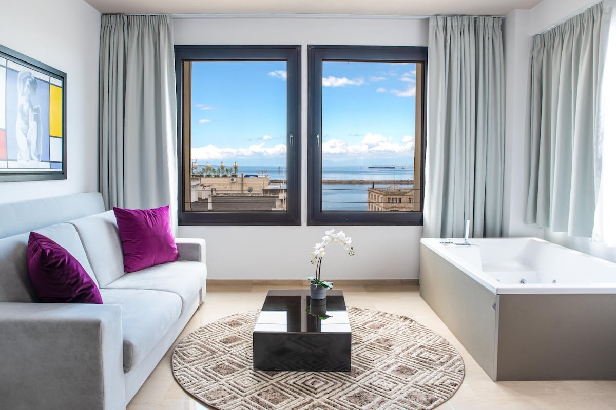 Riviera Jacuzzi&Sea view suite gallery image 2