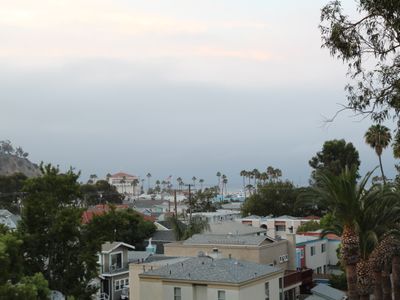 Spacious, View, BBQ, Walk to Beach, Restaurants