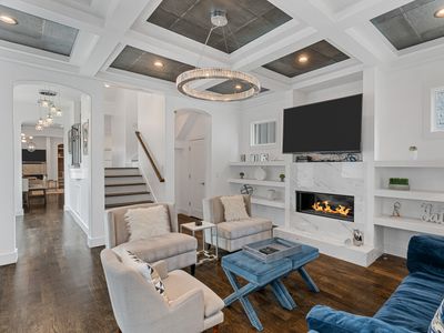 Nashville’s Ultimate Luxury Stay~Sleeps 11~Rooftop