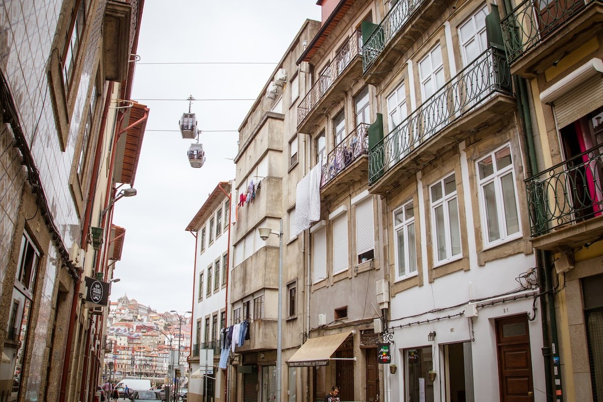 Porto Views and Wines IV by Porto City Hosts gallery image 3