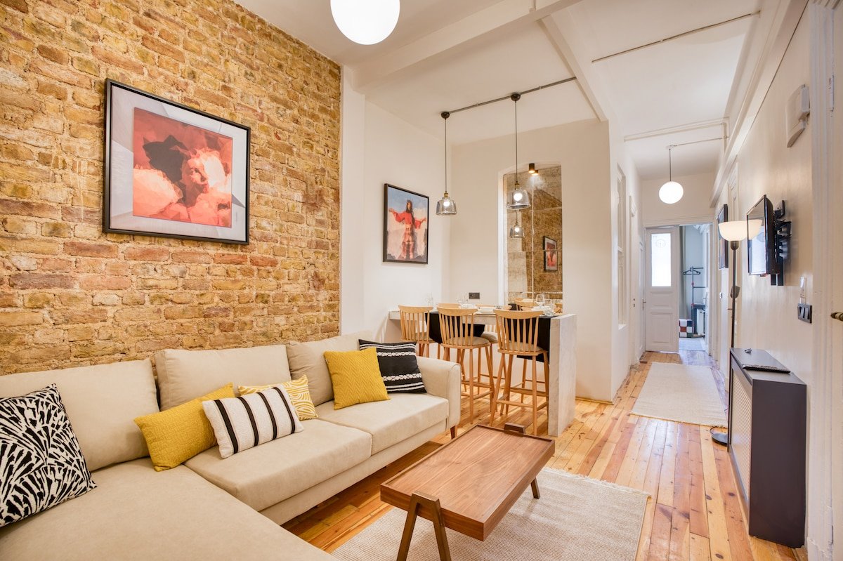 The Galata Tower2 ; Most Central 3AC w/ Balcony gallery image 2