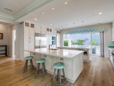 Vibrant Family Coastal Haven in Pacific Beach