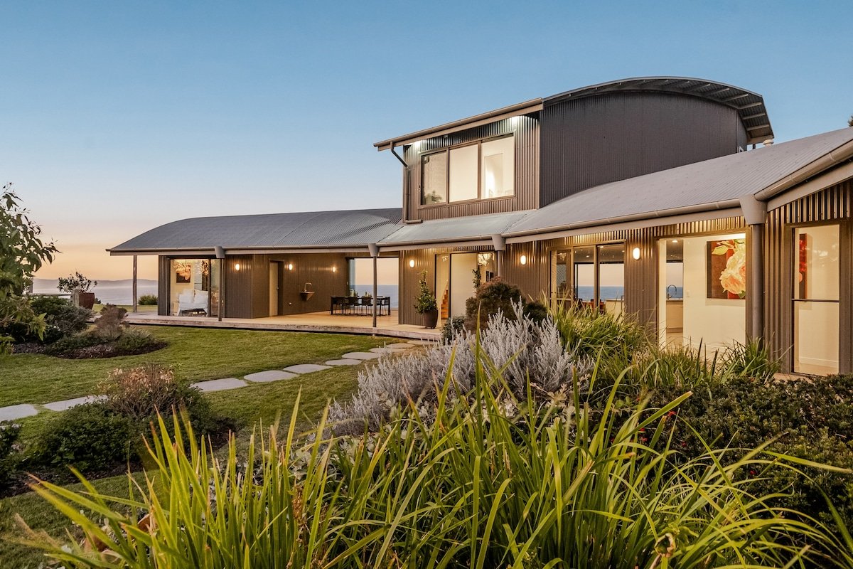 Blue Seas gallery image 2