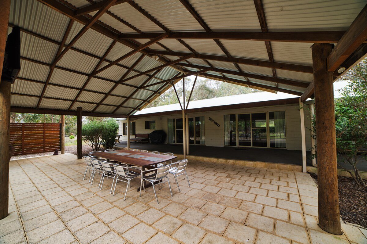 Popeye’s Patch Pet Friendly gallery image 4