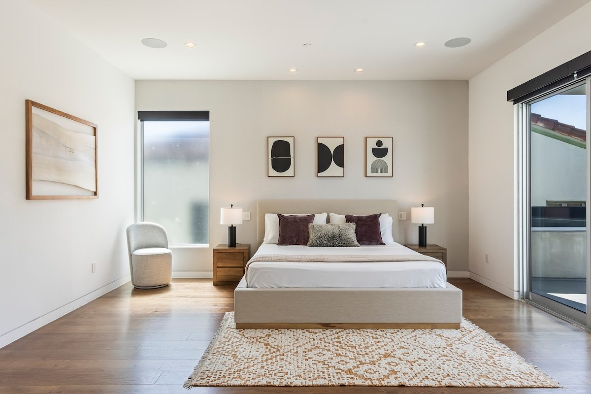 West Hollywood Haven: Pool, Chef’s Kitchen & More gallery image 3