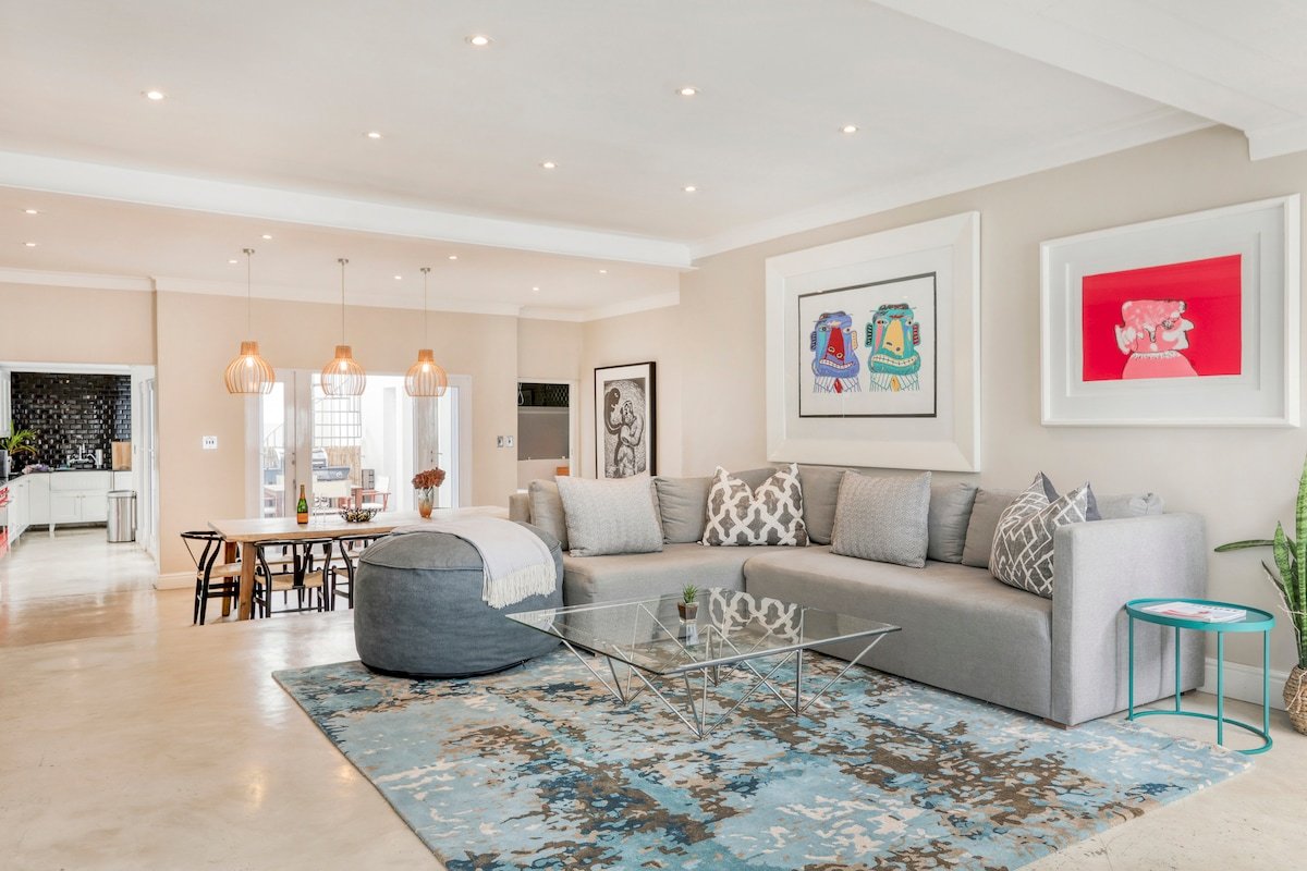 Solar-Power Green Point Village Retreat gallery image 3