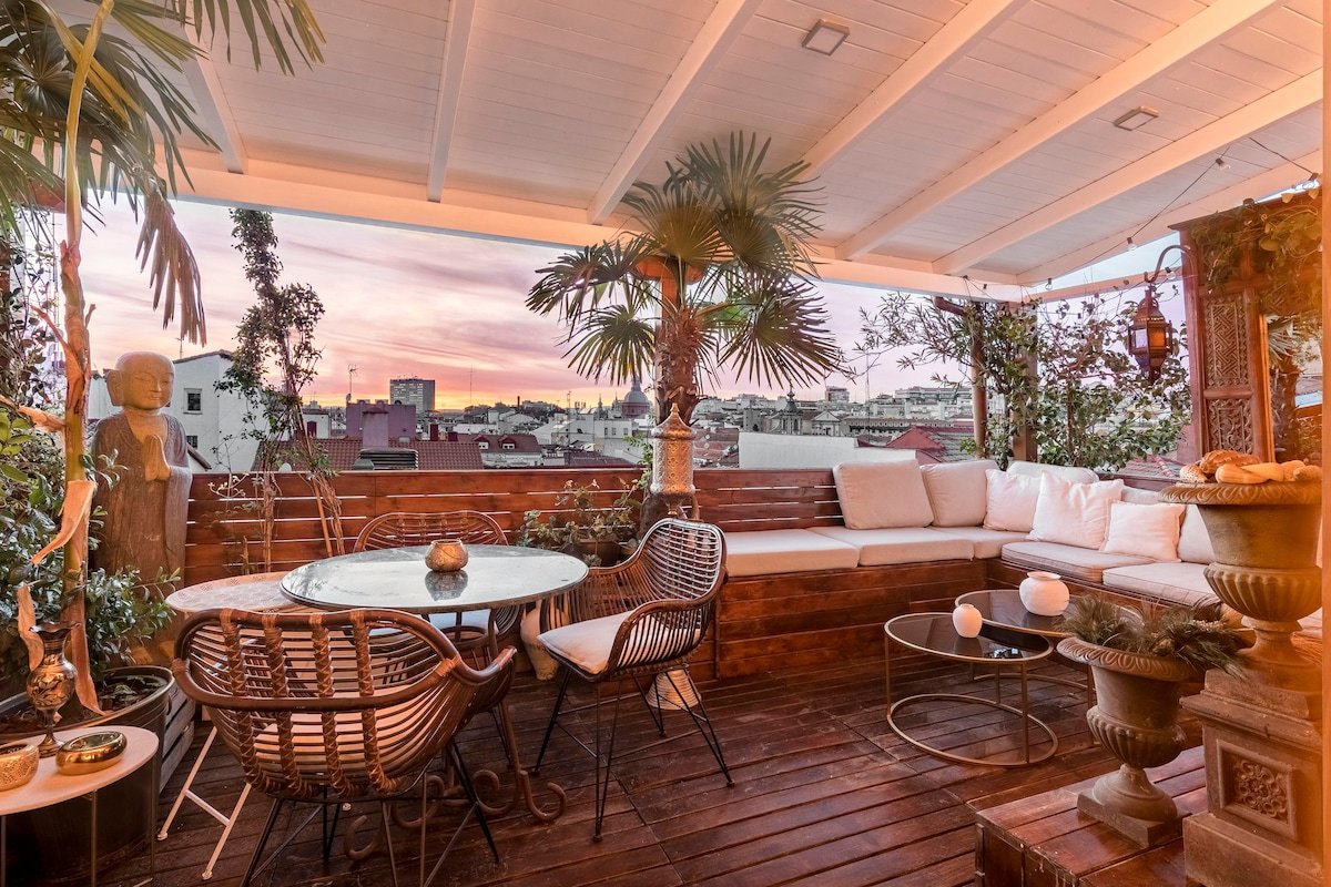 1. Excelente ático en el centro de Madrid gallery image 2