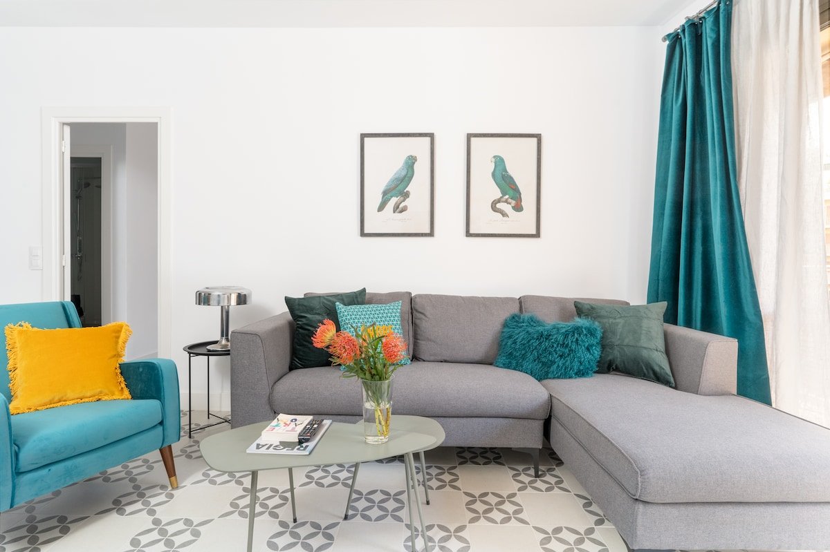 Urgell · Stunning 4BR/3BTH apt gallery image 5