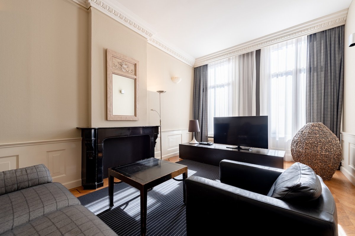 Bright 2-Bedroom Apartment gallery image 3